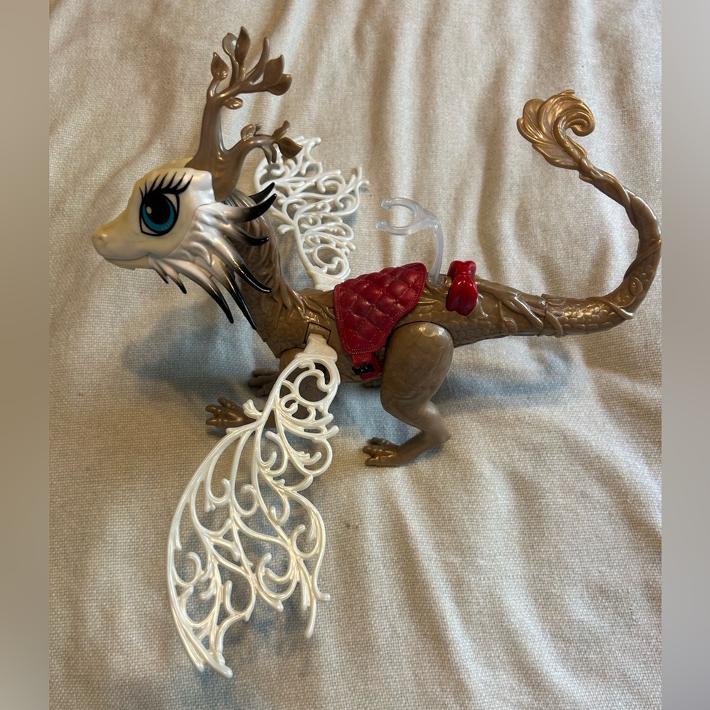 Ever After High dragon